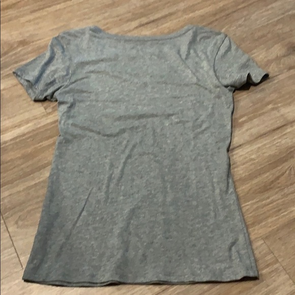 Nike v neck t-shirt - Picture 3 of 5